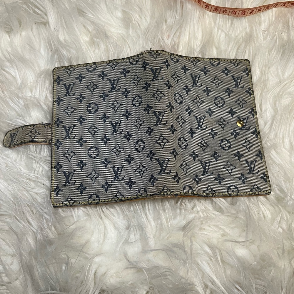 Louis Vuitton PM Agenda - Picture 4 of 4